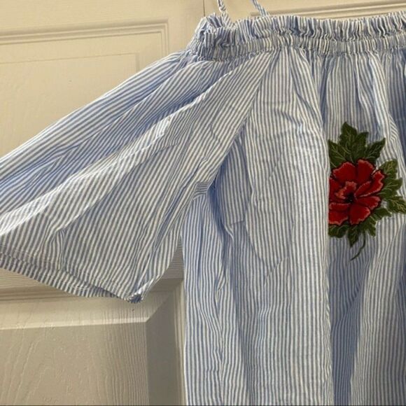 Forever 21 Embroidered Off the shoulder Shirt - Picture 6 of 8